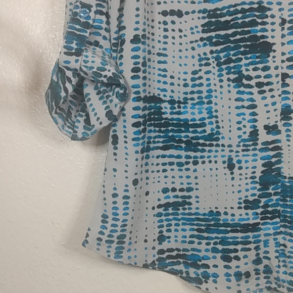 Land's End Outfitters Long Tab Sleeve Top AT&T Logo Blue Gray Pattern size US 4 - Picture 7 of 15